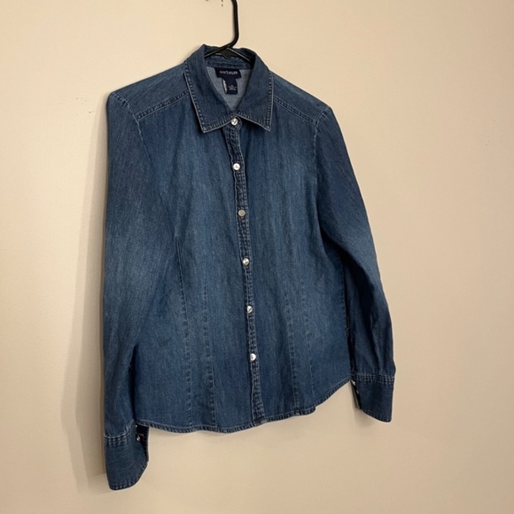 Ann Taylor  Denim Shirt size 10 - Picture 3 of 6